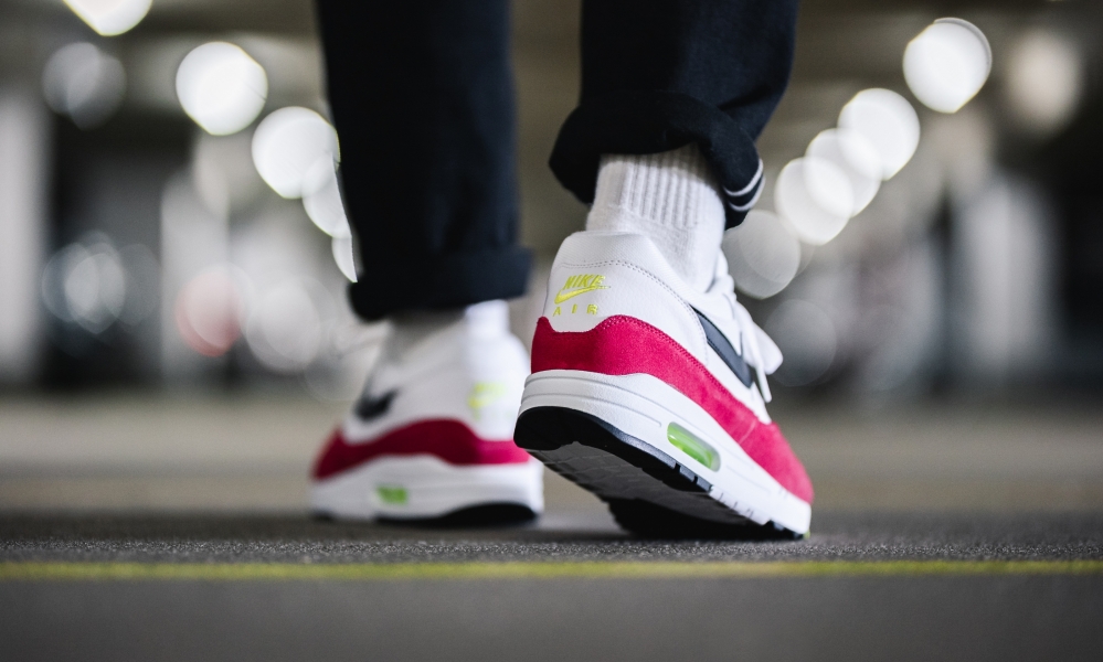 Nike air max cheap 1 volt rush pink